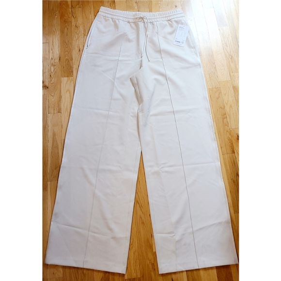 🆕️ Athleta Endeavor Relaxed Pant Ivory Large Tall Wide Leg Travel Work Cabin - Picture 2 of 13